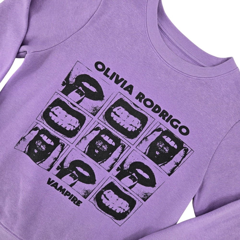 Olivia Rodrigo Vampire Purple GraphiSweatshirt LARGE Womens GUTS Tour Runs Small